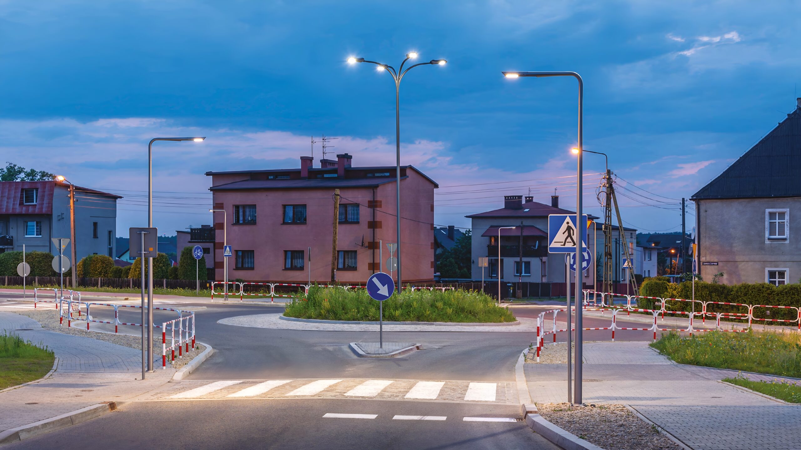 Aluminum Lighting Poles MAL – ROSA Aluminium