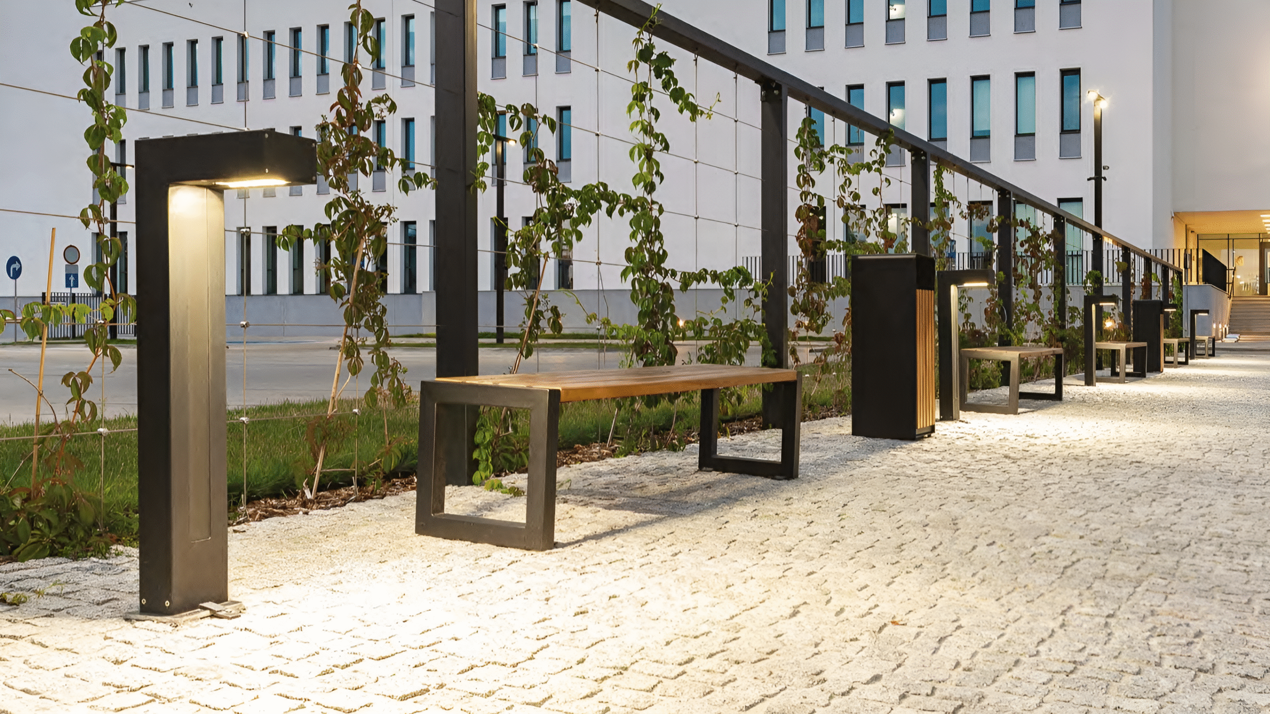 Site landscaping elements